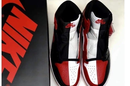 RED RETRO JORDAN 1 "HOMAGE 861428-061 HOME" AIR TO 0731